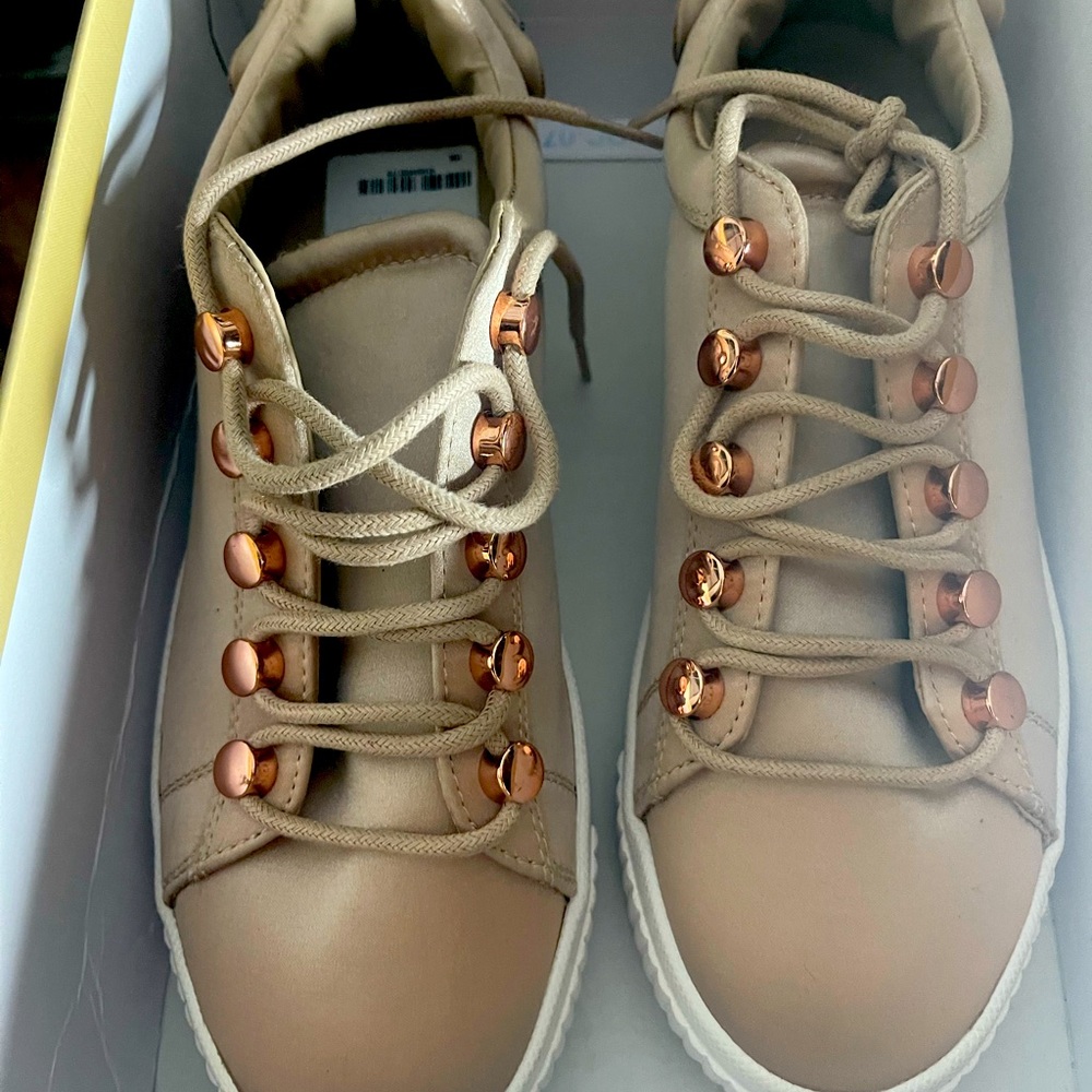 Kendall & Kylie Shoes Worn Once
